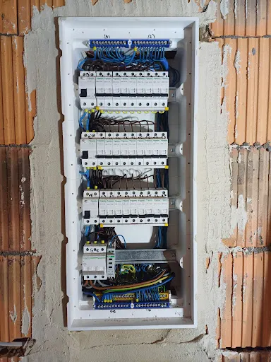 SMART-TECH Instalacje Elektryczne Patryk Jurdziński